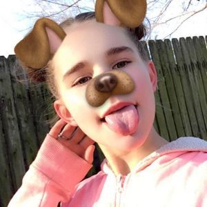 Meet your Posher, Dezy